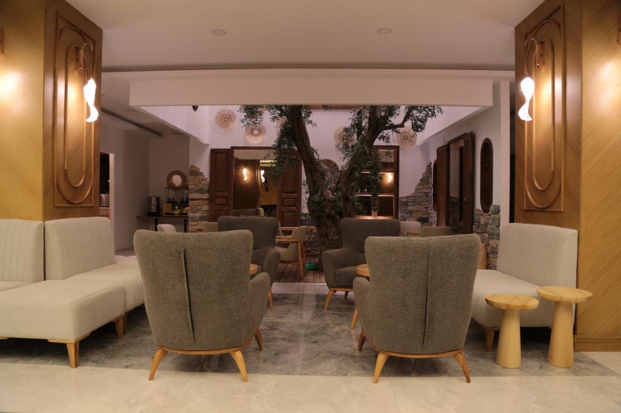 Guelluek Uno Elegance Otel Luaran gambar