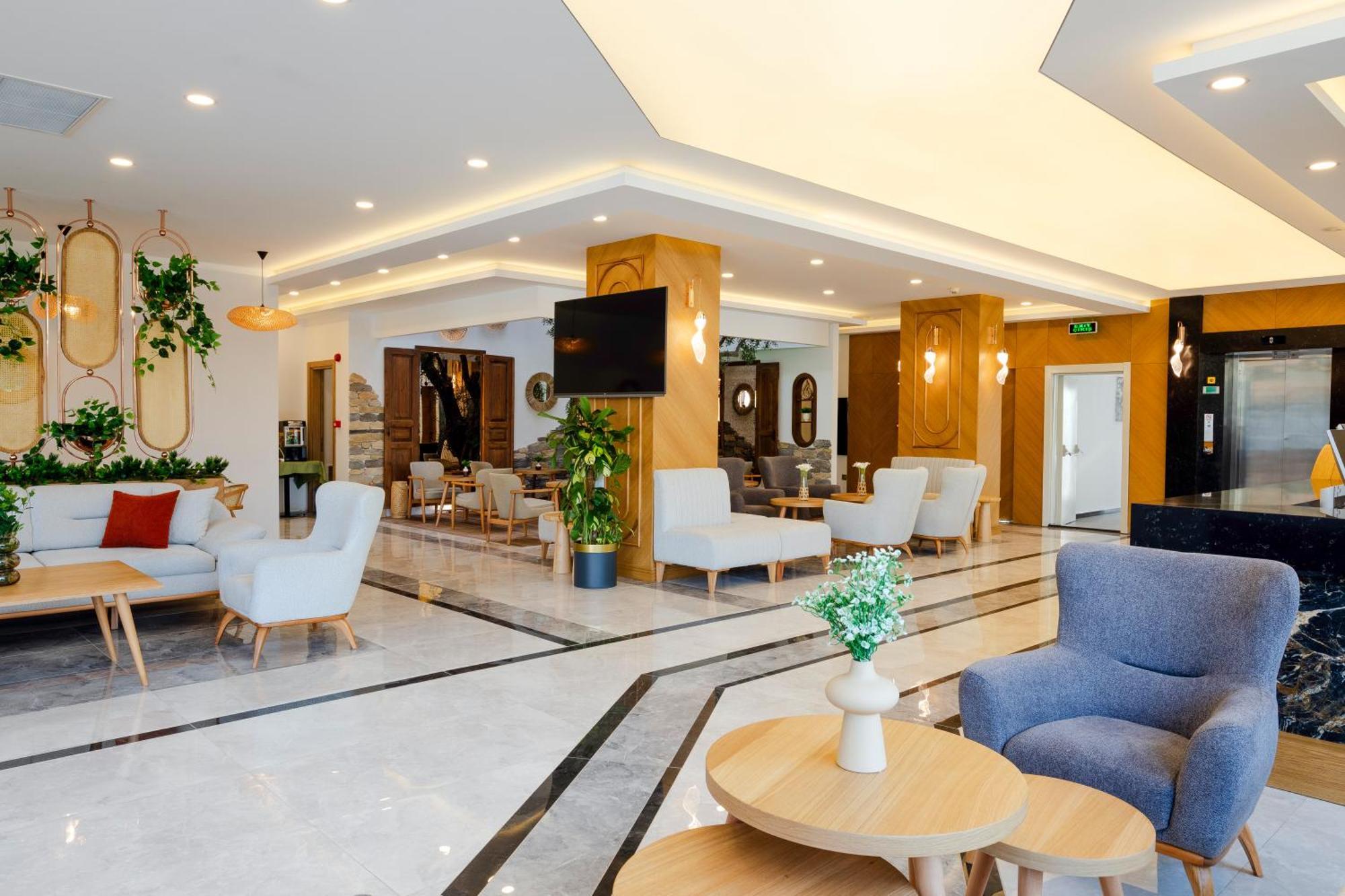 Guelluek Uno Elegance Otel Luaran gambar
