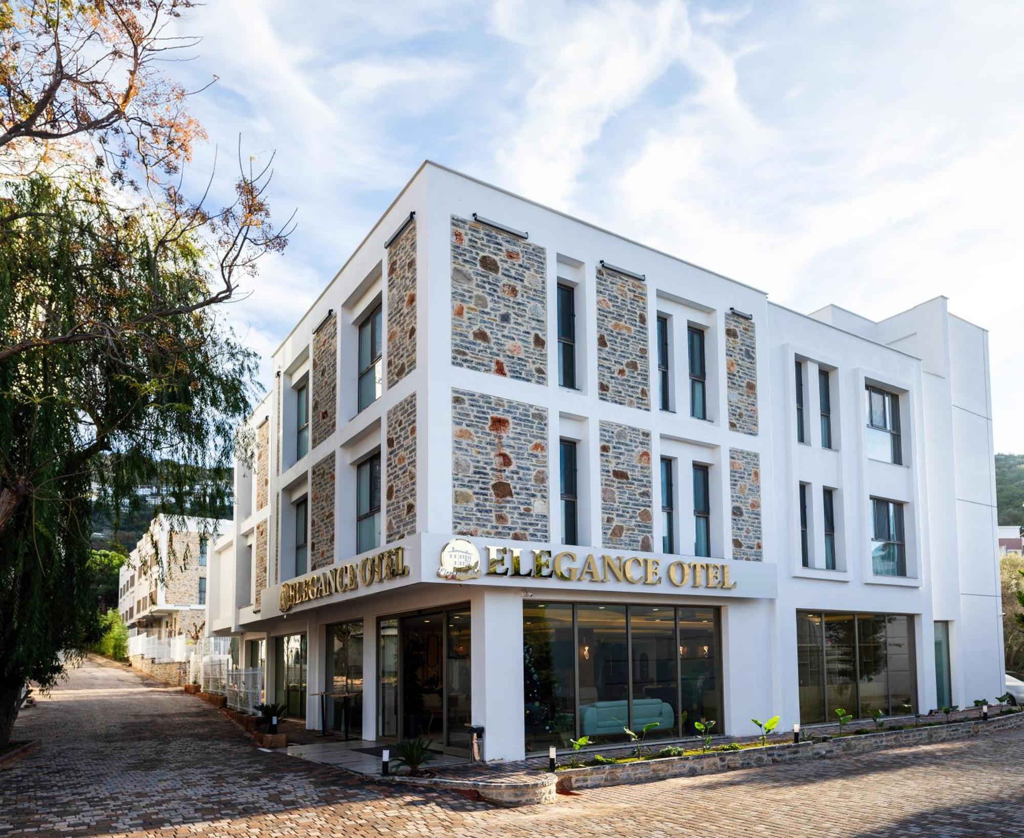 Guelluek Uno Elegance Otel Luaran gambar