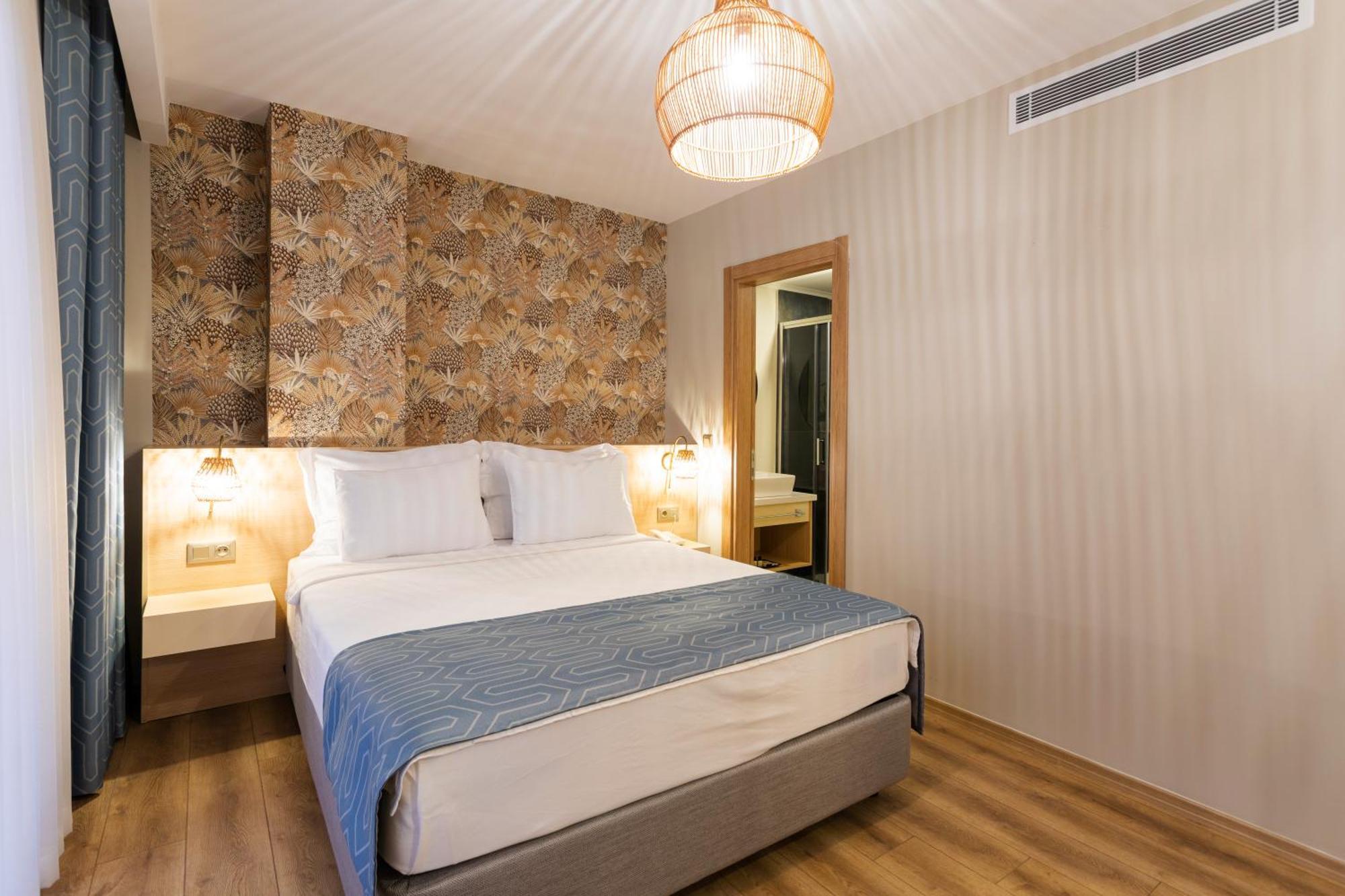 Guelluek Uno Elegance Otel Luaran gambar