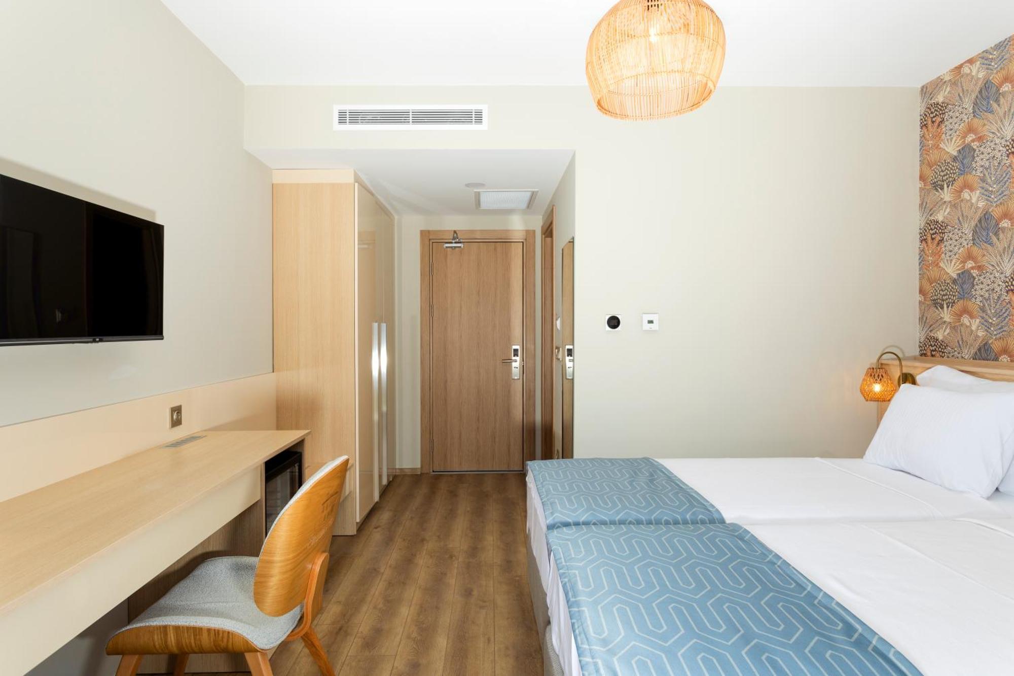 Guelluek Uno Elegance Otel Luaran gambar