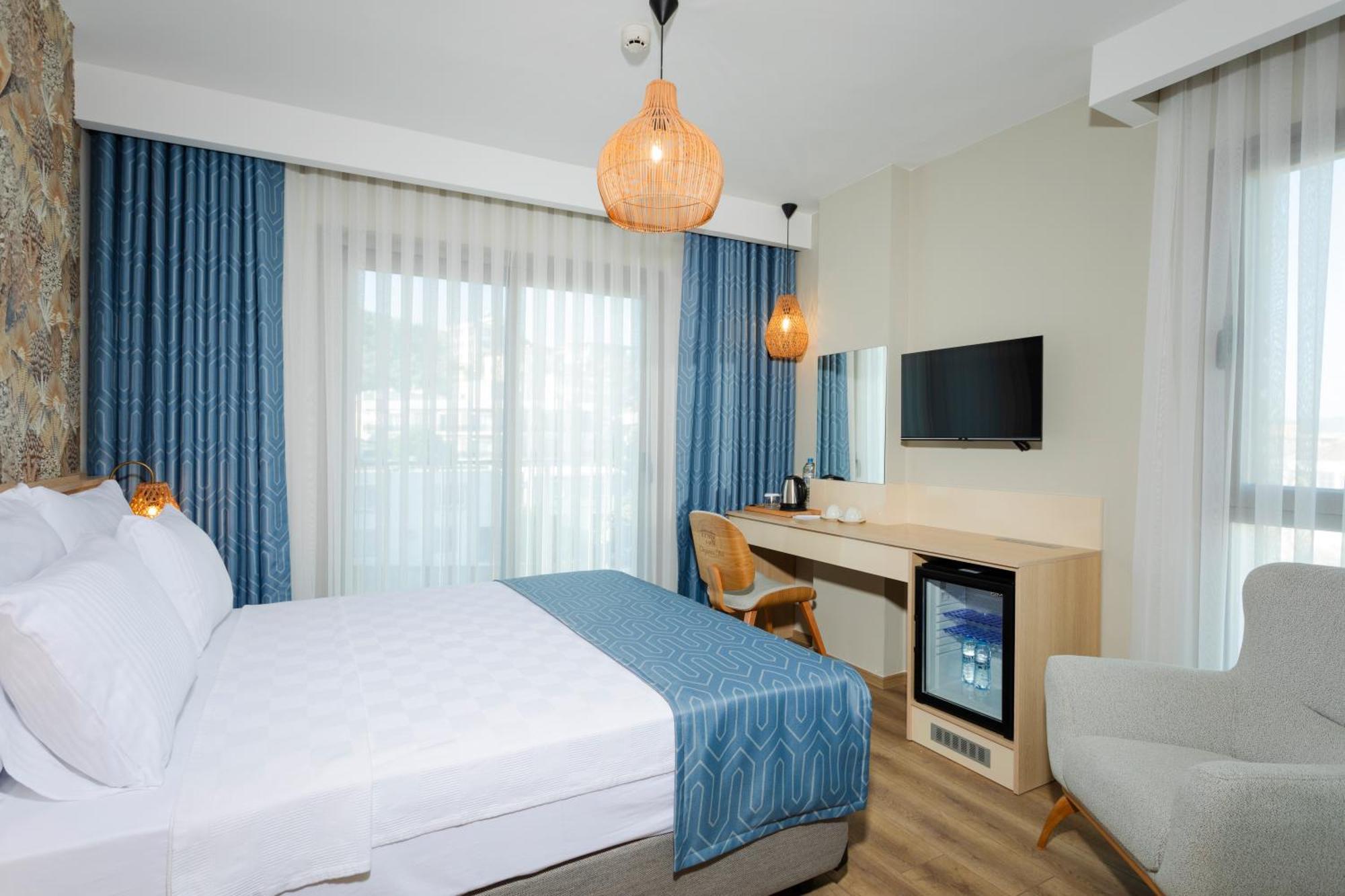 Guelluek Uno Elegance Otel Luaran gambar