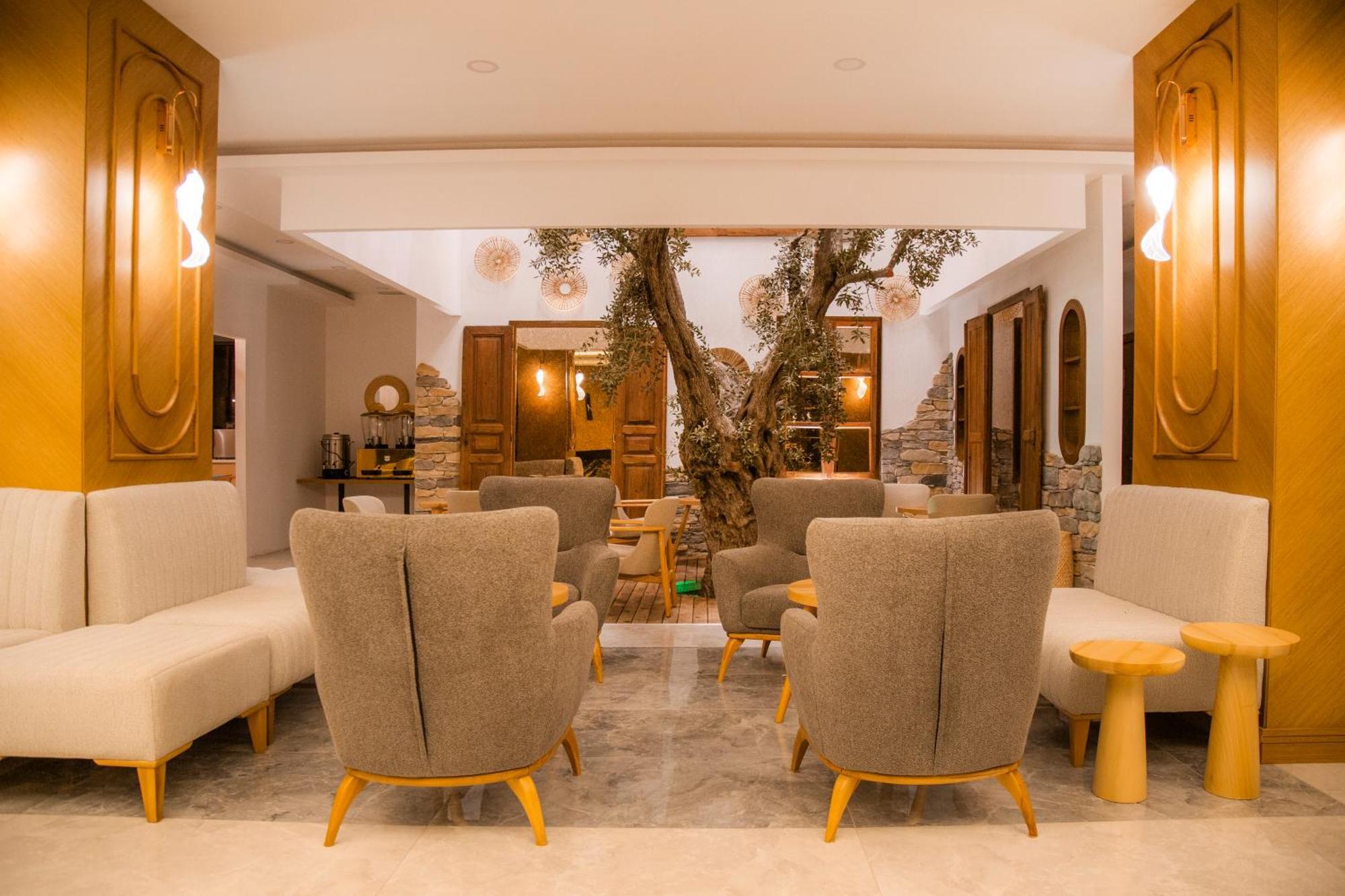 Guelluek Uno Elegance Otel Luaran gambar