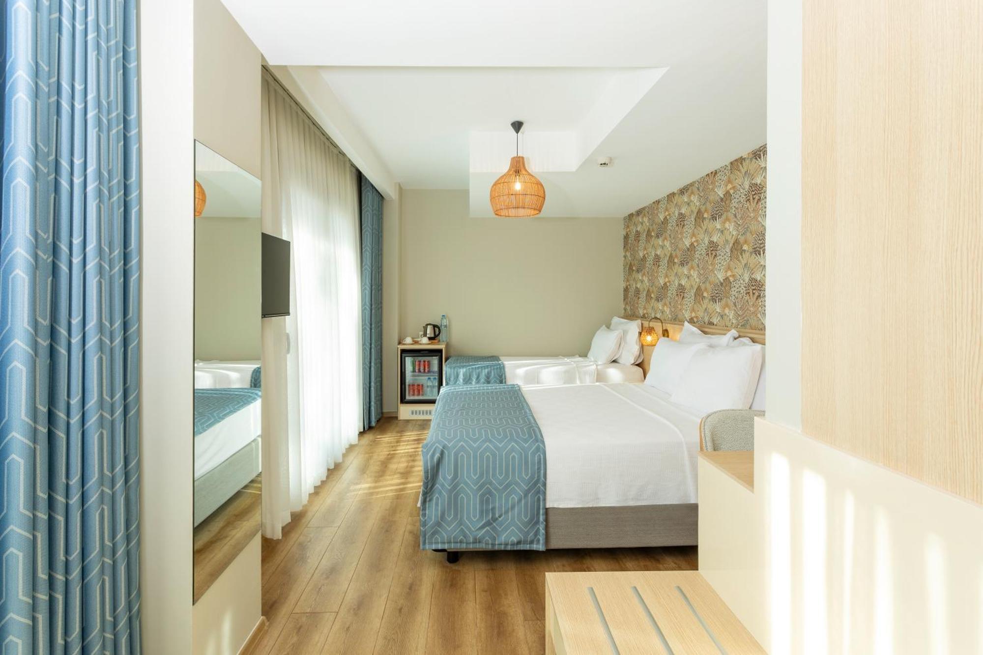 Guelluek Uno Elegance Otel Luaran gambar