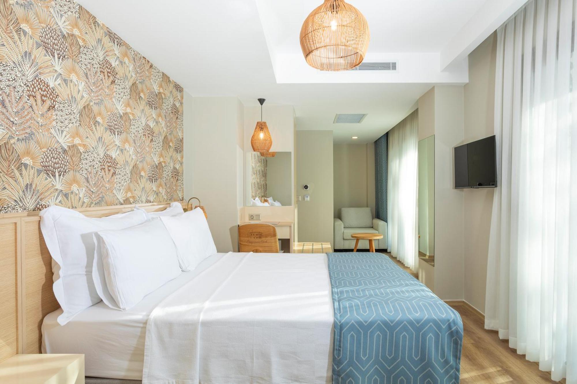 Guelluek Uno Elegance Otel Luaran gambar